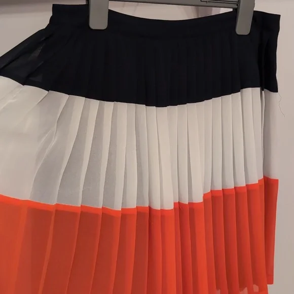 Banana Republic Size 4 Colorblock Pleated Skirt - Navy, White, and Orange - Picture 2 of 3
